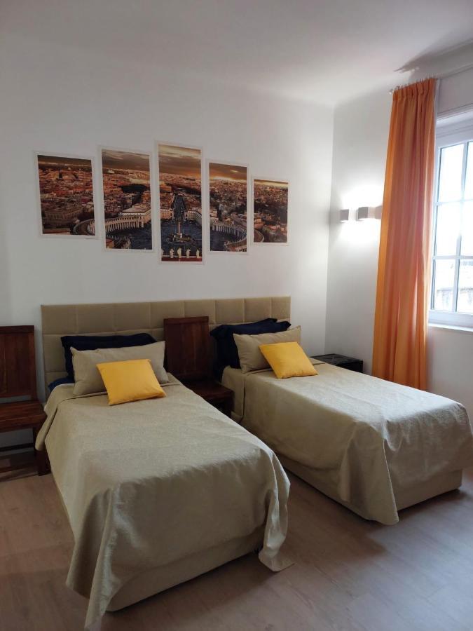 Piazza San Pietro Suite Рим Екстериор снимка